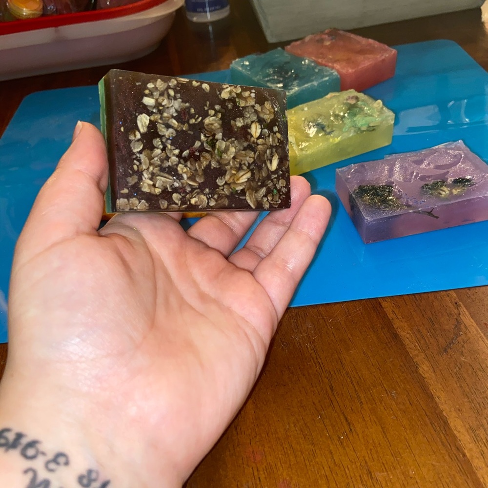 Handmade soap - Picture 4 of 6